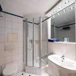 Haus Sonnenschein 아파트 괴렌