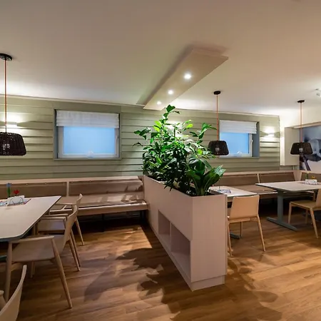 Haus Sonnenschein 아파트