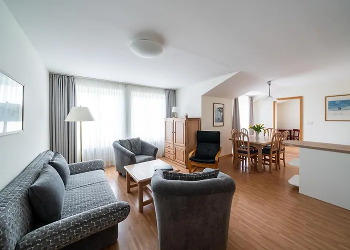 Haus Sonnenschein * Goehren (Ruegen)